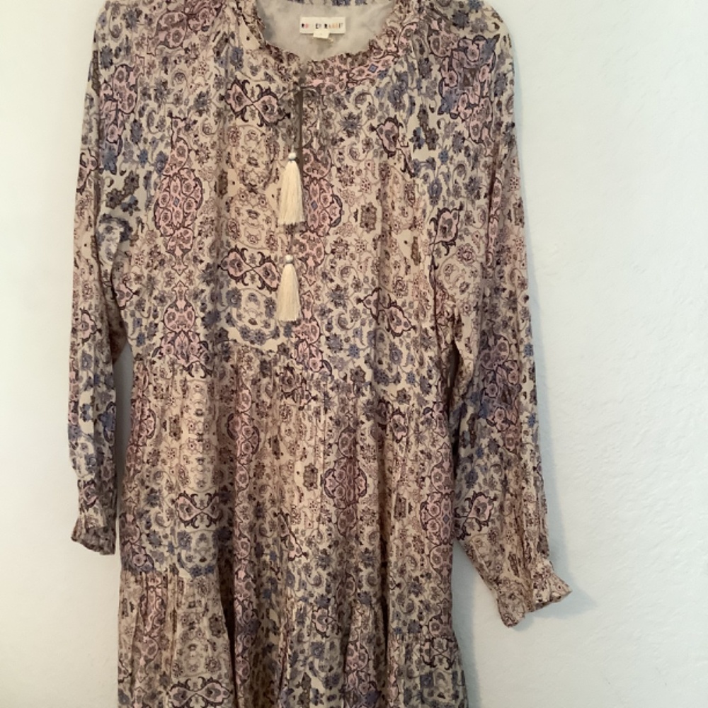 Dress - Picture 3 of 5